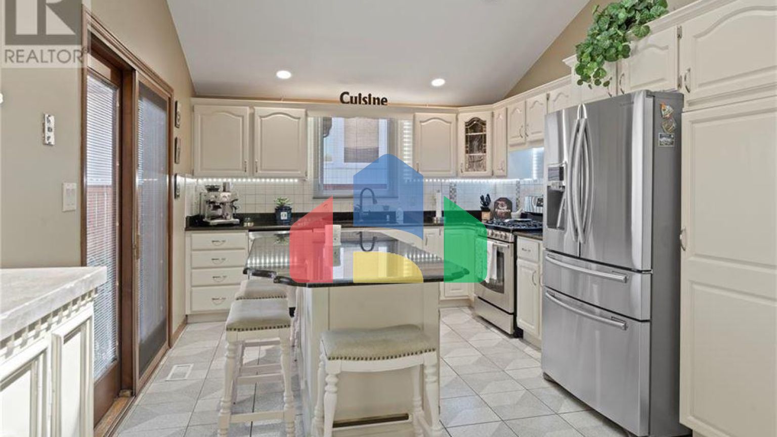 Residential - Single Family Home - LaSalle, Canada - Canada