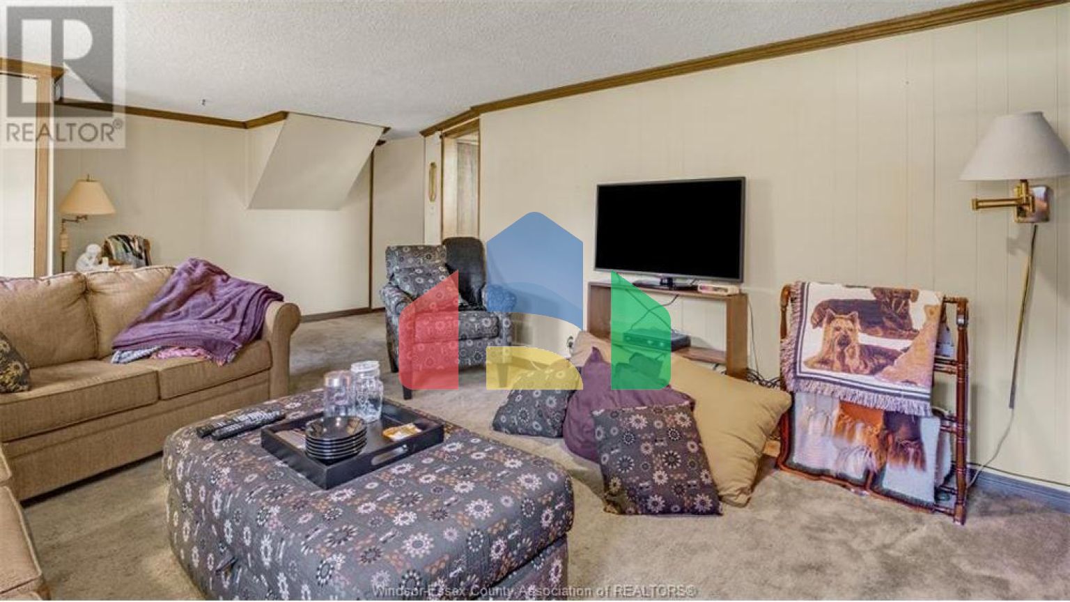 Residential - Single Family Home - LaSalle, Canada - Canada