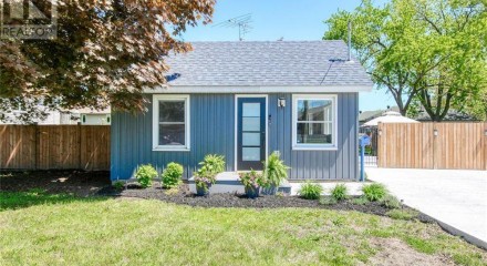 Residential - Single Family Home - LaSalle, Canada - Canada