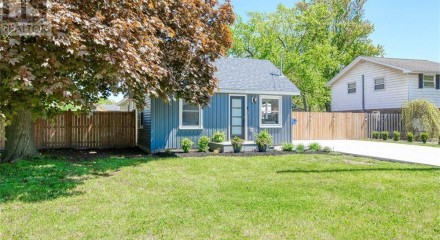 Residential - Single Family Home - LaSalle, Canada - Canada