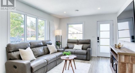 Residential - Single Family Home - LaSalle, Canada - Canada