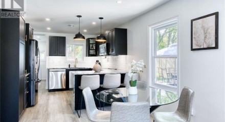 Residential - Single Family Home - LaSalle, Canada - Canada