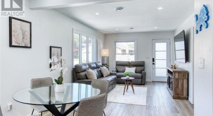 Residential - Single Family Home - LaSalle, Canada - Canada