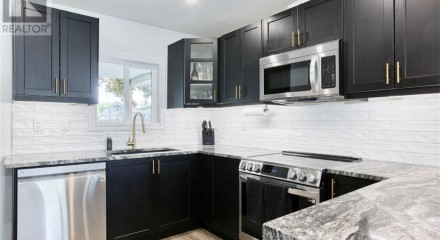 Residential - Single Family Home - LaSalle, Canada - Canada