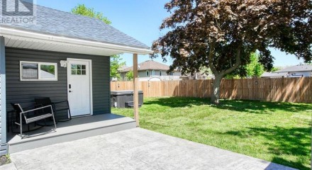 Residential - Single Family Home - LaSalle, Canada - Canada