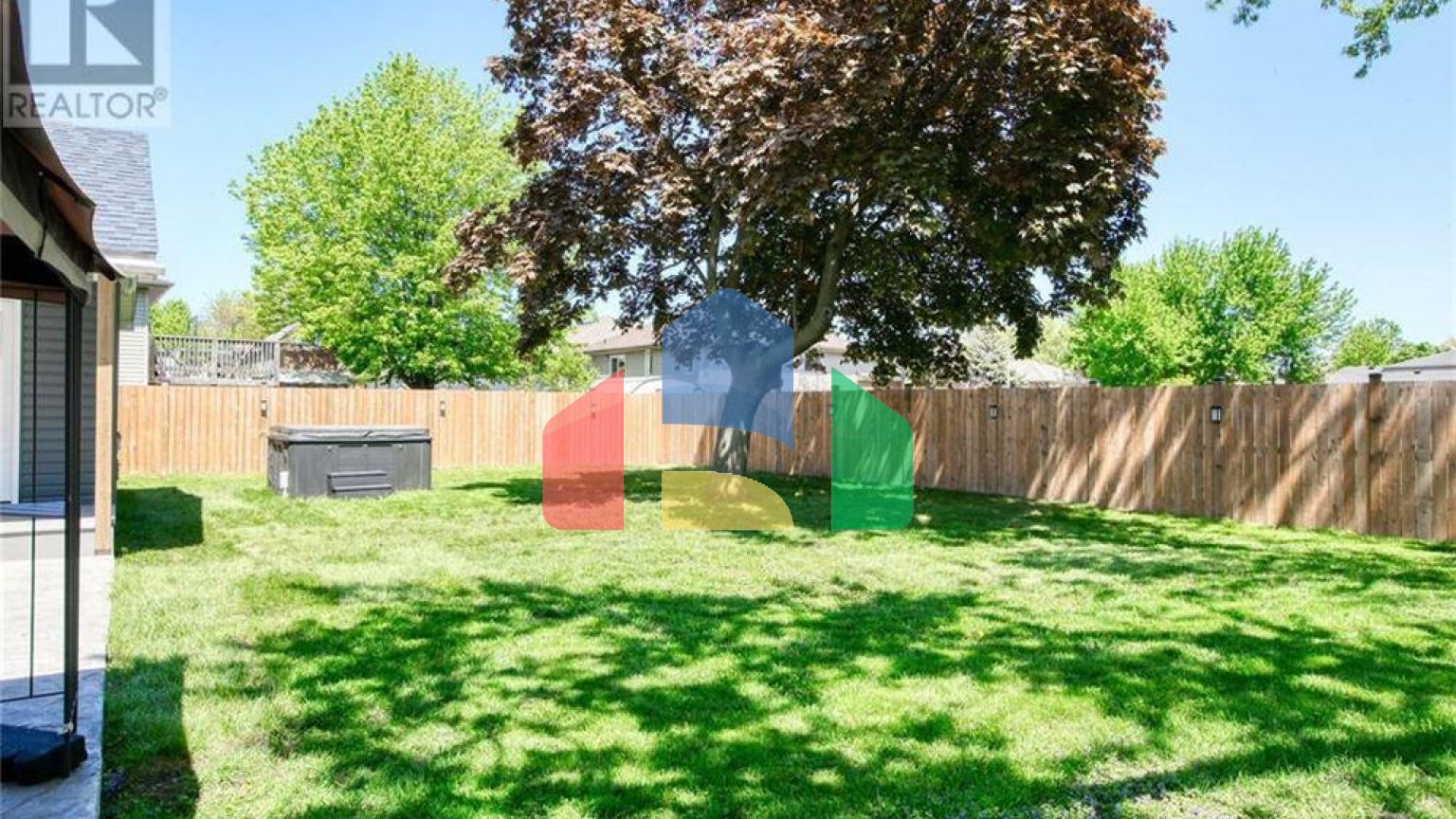 Residential - Single Family Home - LaSalle, Canada - Canada