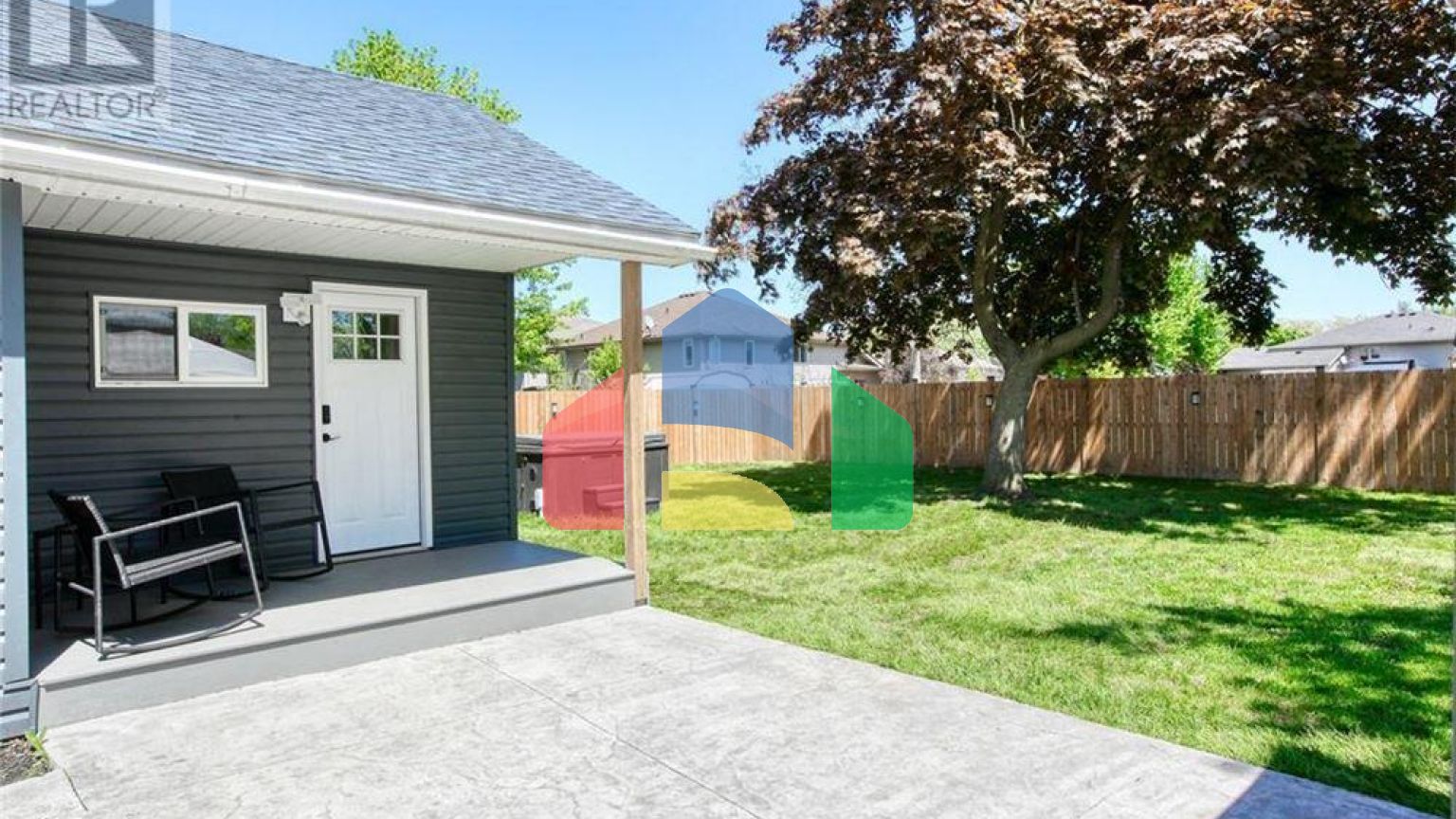 Residential - Single Family Home - LaSalle, Canada - Canada