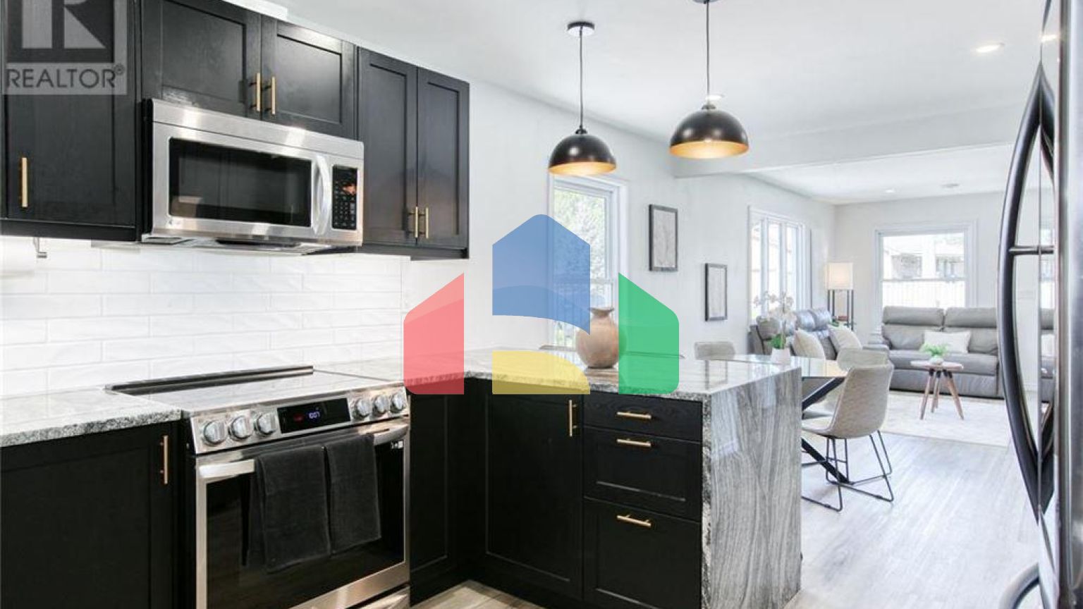 Residential - Single Family Home - LaSalle, Canada - Canada