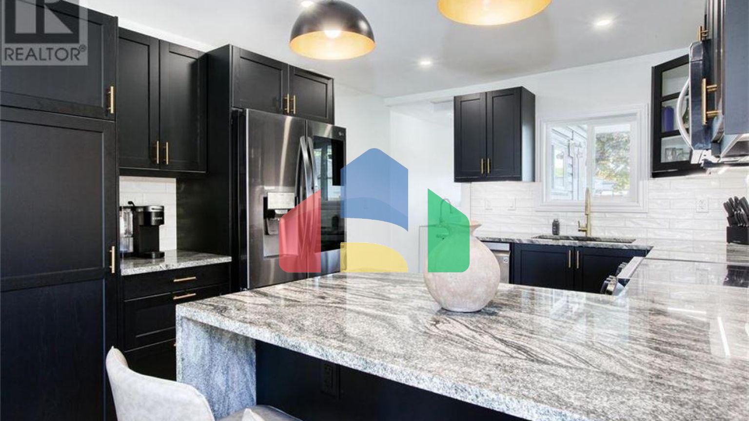 Residential - Single Family Home - LaSalle, Canada - Canada