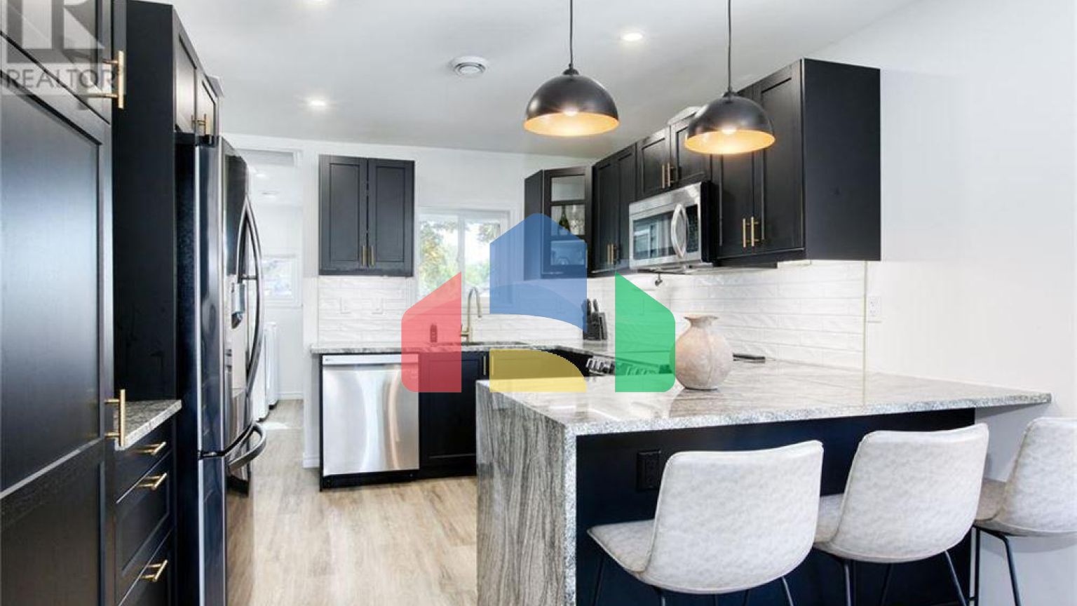 Residential - Single Family Home - LaSalle, Canada - Canada