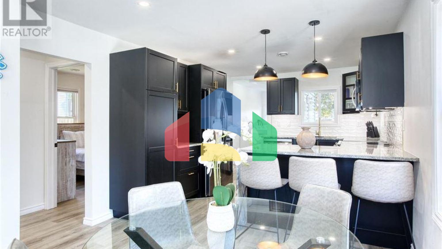 Residential - Single Family Home - LaSalle, Canada - Canada