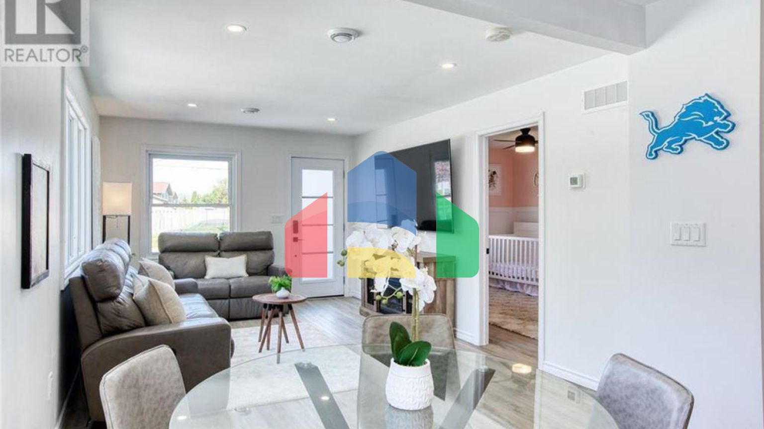 Residential - Single Family Home - LaSalle, Canada - Canada