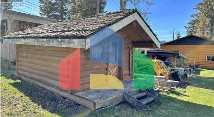 Residential - Single Family Home - 100 Mile House, Canada - Canada