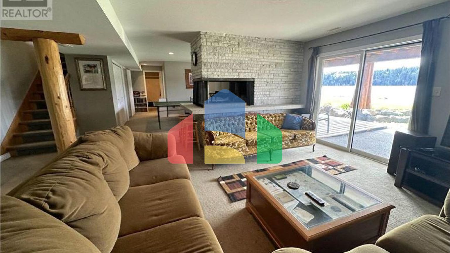 Residential - Single Family Home - 100 Mile House, Canada - Canada