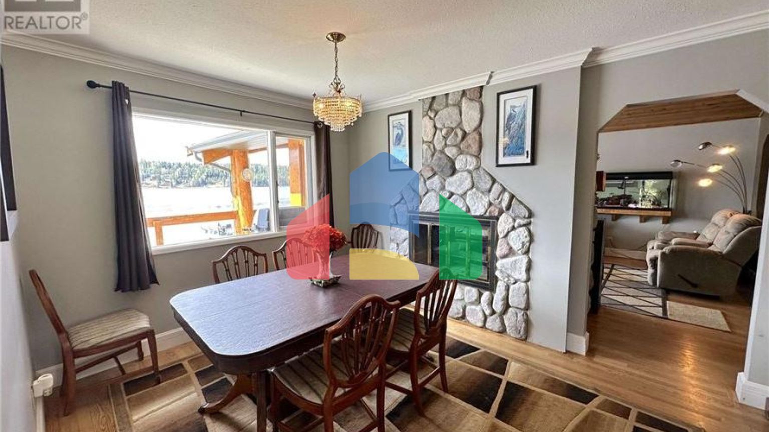 Residential - Single Family Home - 100 Mile House, Canada - Canada