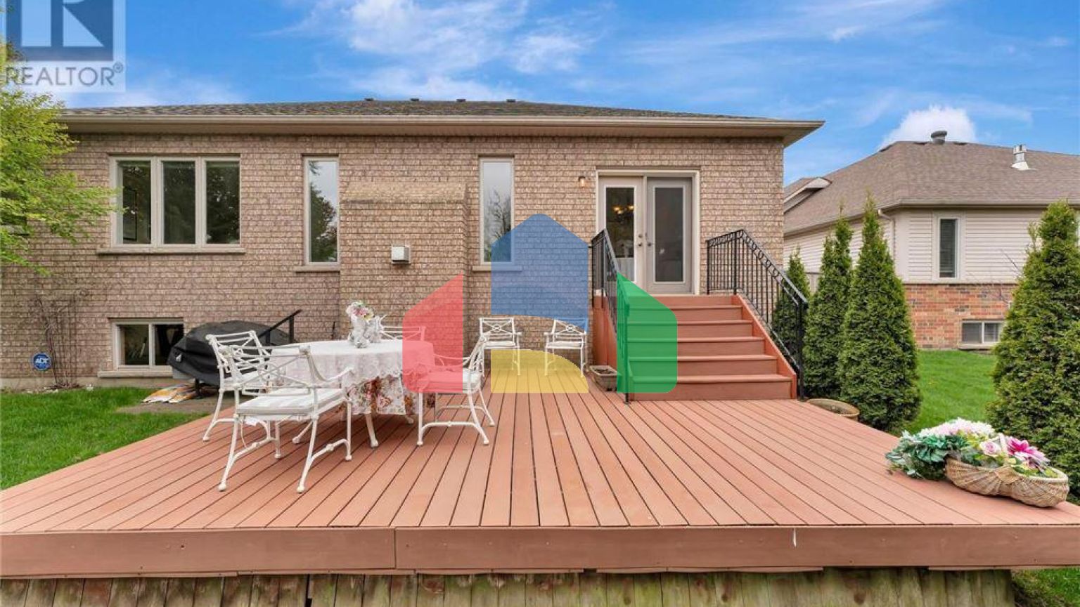 Residential - Single Family Home - Paris, Canada - Canada