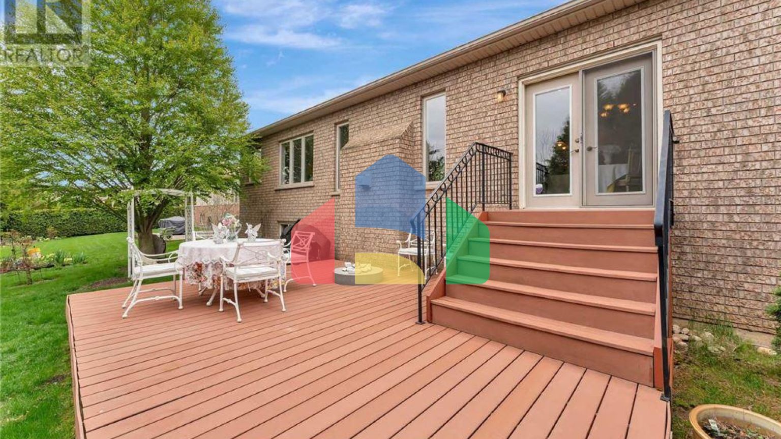 Residential - Single Family Home - Paris, Canada - Canada