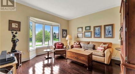 Residential - Single Family Home - Paris, Canada - Canada