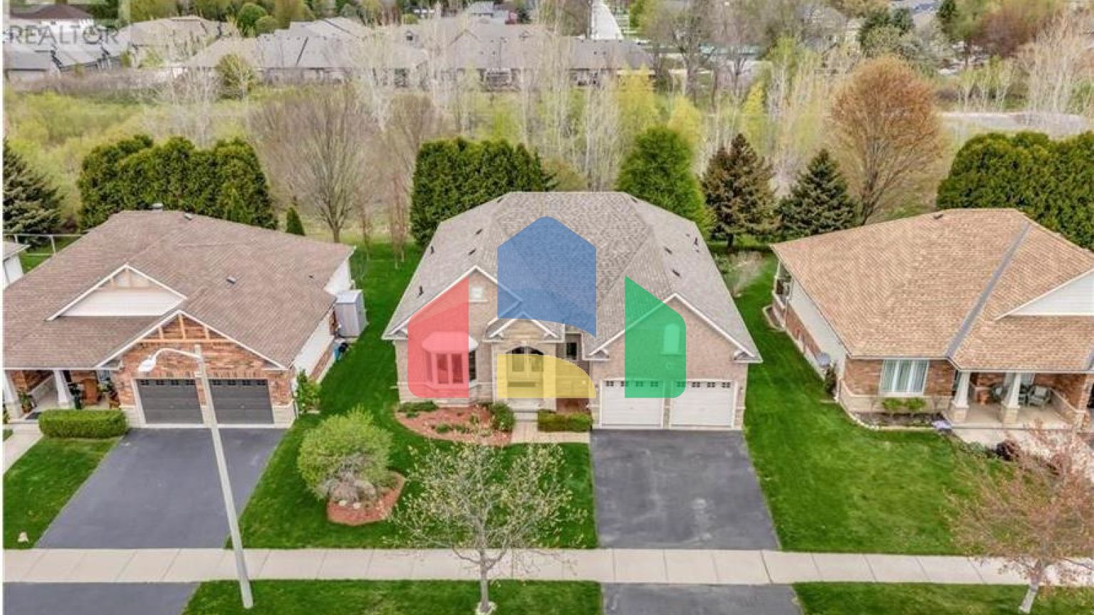 Residential - Single Family Home - Paris, Canada - Canada