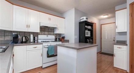 Residential - Single Family Home - St. Albert, Canada - Canada
