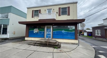 Commercial - Commercial/Retail - Contrecoeur, Canada - Canada