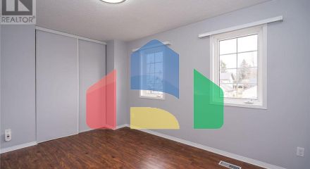 Residential - Single Family Home - Shelburne, Canada - Canada