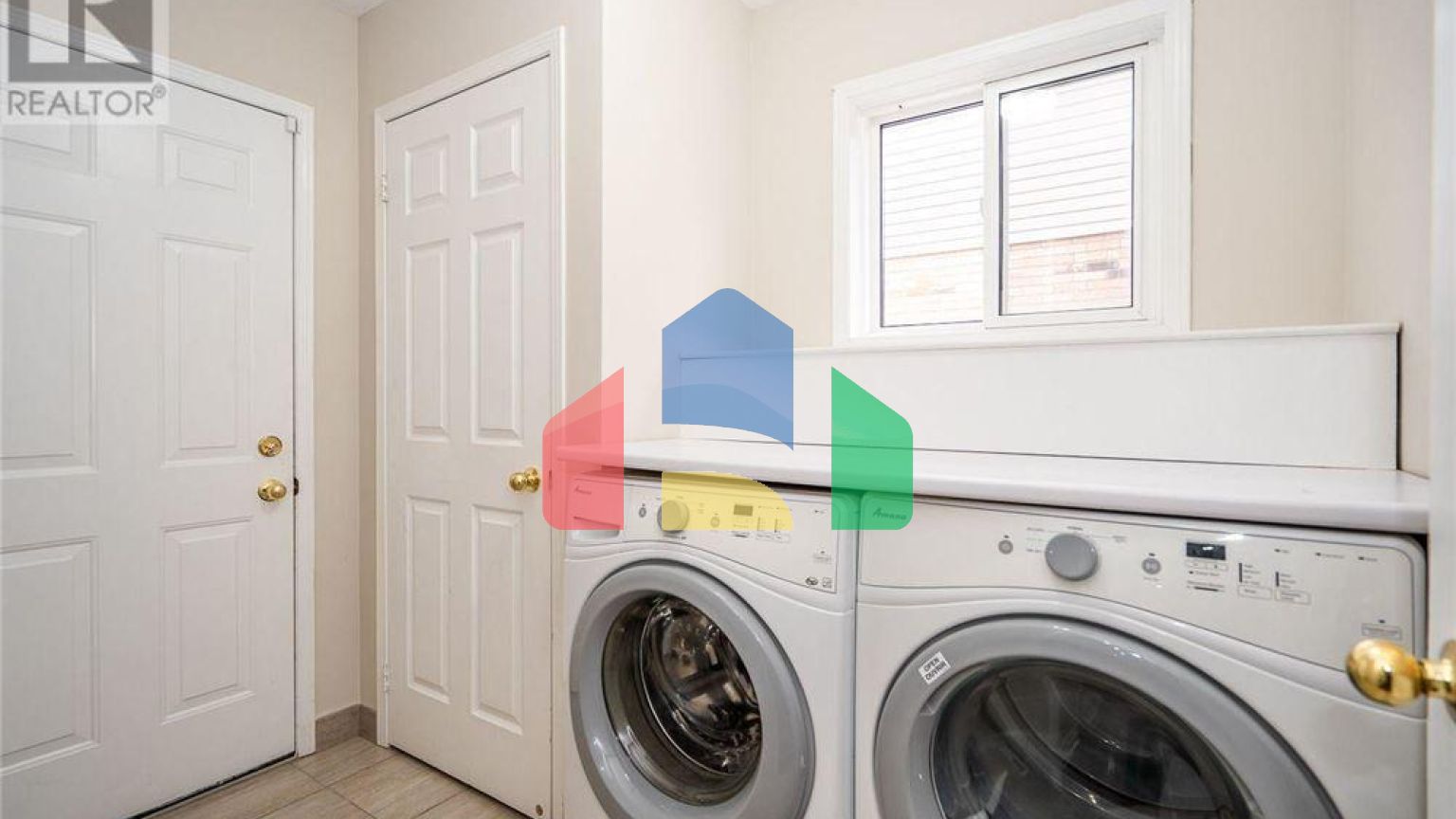 Residential - Single Family Home - Shelburne, Canada - Canada