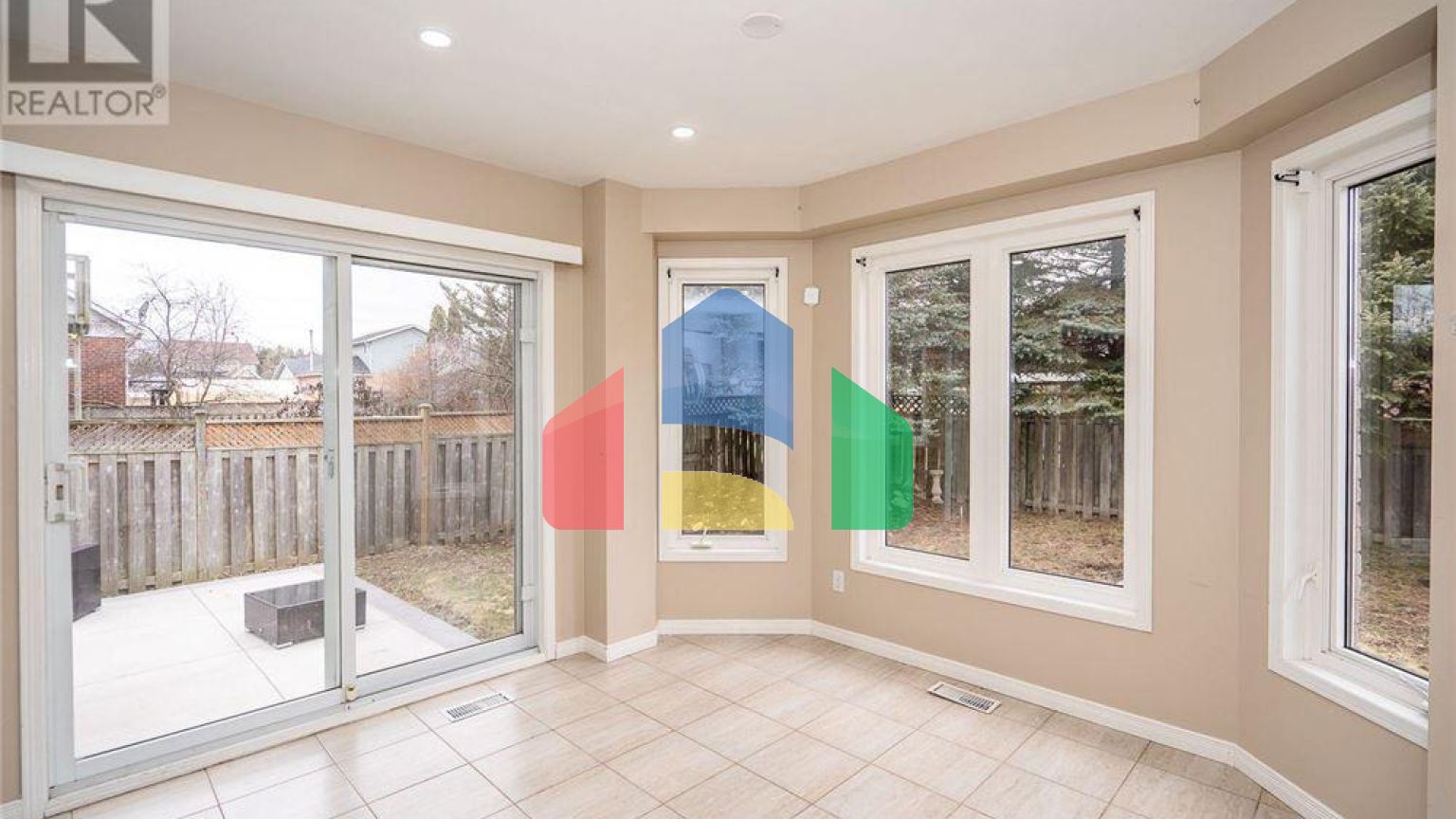 Residential - Single Family Home - Shelburne, Canada - Canada