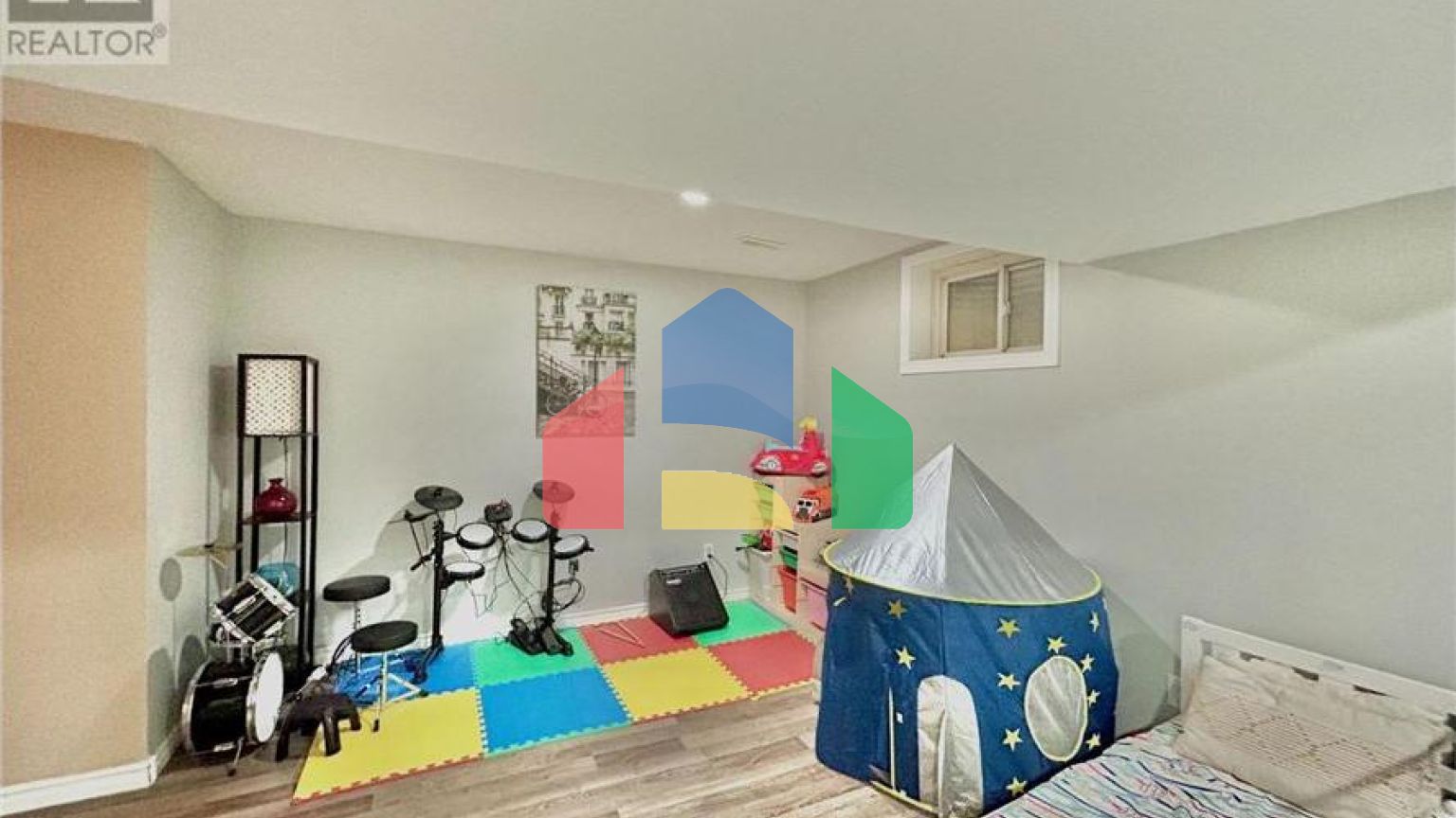 Residential - Single Family Home - Shelburne, Canada - Canada