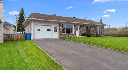 Residential - Bungalow - Saint-Henri, Canada - Canada