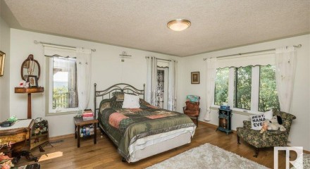 Residential - Single Family Home - Rural Parkland County, Canada - Canada