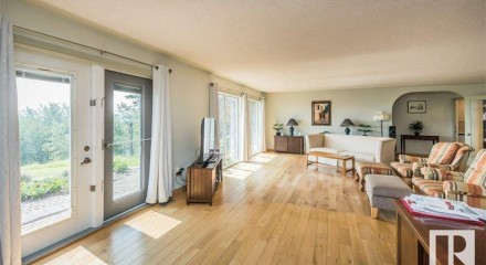 Residential - Single Family Home - Rural Parkland County, Canada - Canada