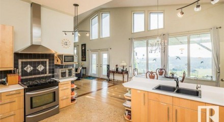 Residential - Single Family Home - Rural Parkland County, Canada - Canada