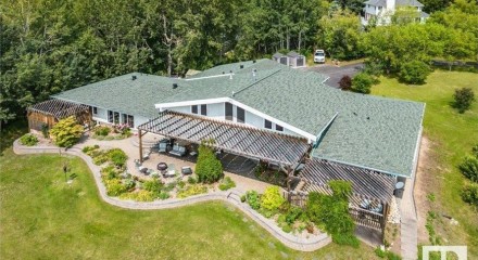 Residential - Single Family Home - Rural Parkland County, Canada - Canada