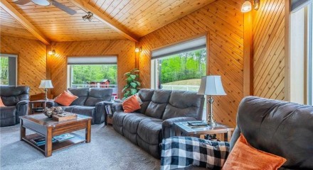 Residential - Single Family Home - Rural Parkland County, Canada - Canada