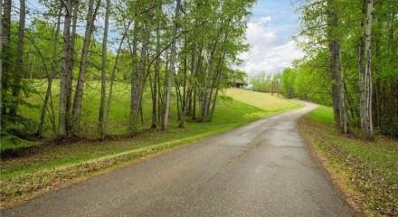 Residential - Single Family Home - Rural Parkland County, Canada - Canada