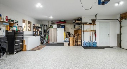 Residential - Single Family Home - Rural Parkland County, Canada - Canada