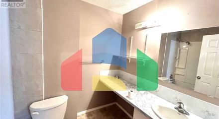 Residential - Single Family Home - Brooks, Canada - Canada