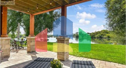 Residential - Single Family Home - Cardinal, Canada - Canada