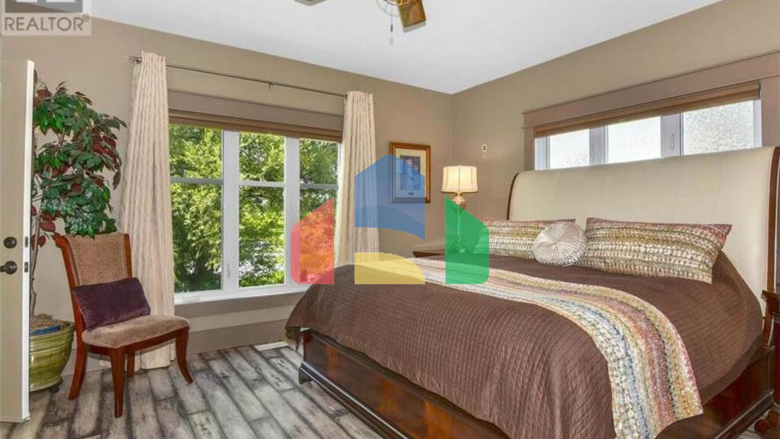 Residential - Single Family Home - Cardinal, Canada - Canada