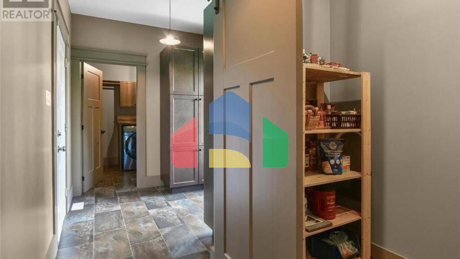 Residential - Single Family Home - Cardinal, Canada - Canada