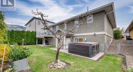 Residential - Single Family Home - Oliver, Canada - Canada