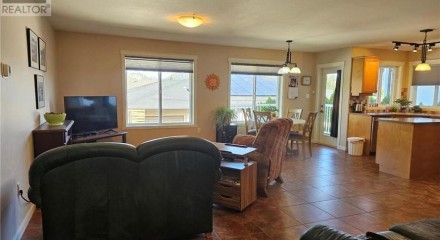 Residential - Single Family Home - Oliver, Canada - Canada