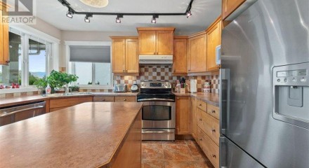 Residential - Single Family Home - Oliver, Canada - Canada