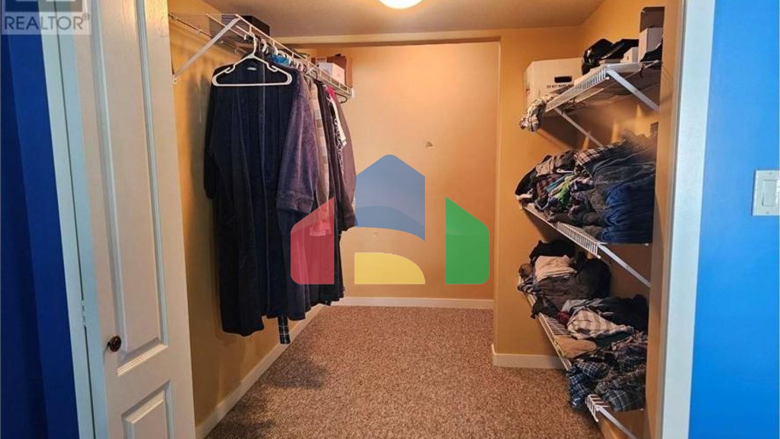 Residential - Single Family Home - Oliver, Canada - Canada