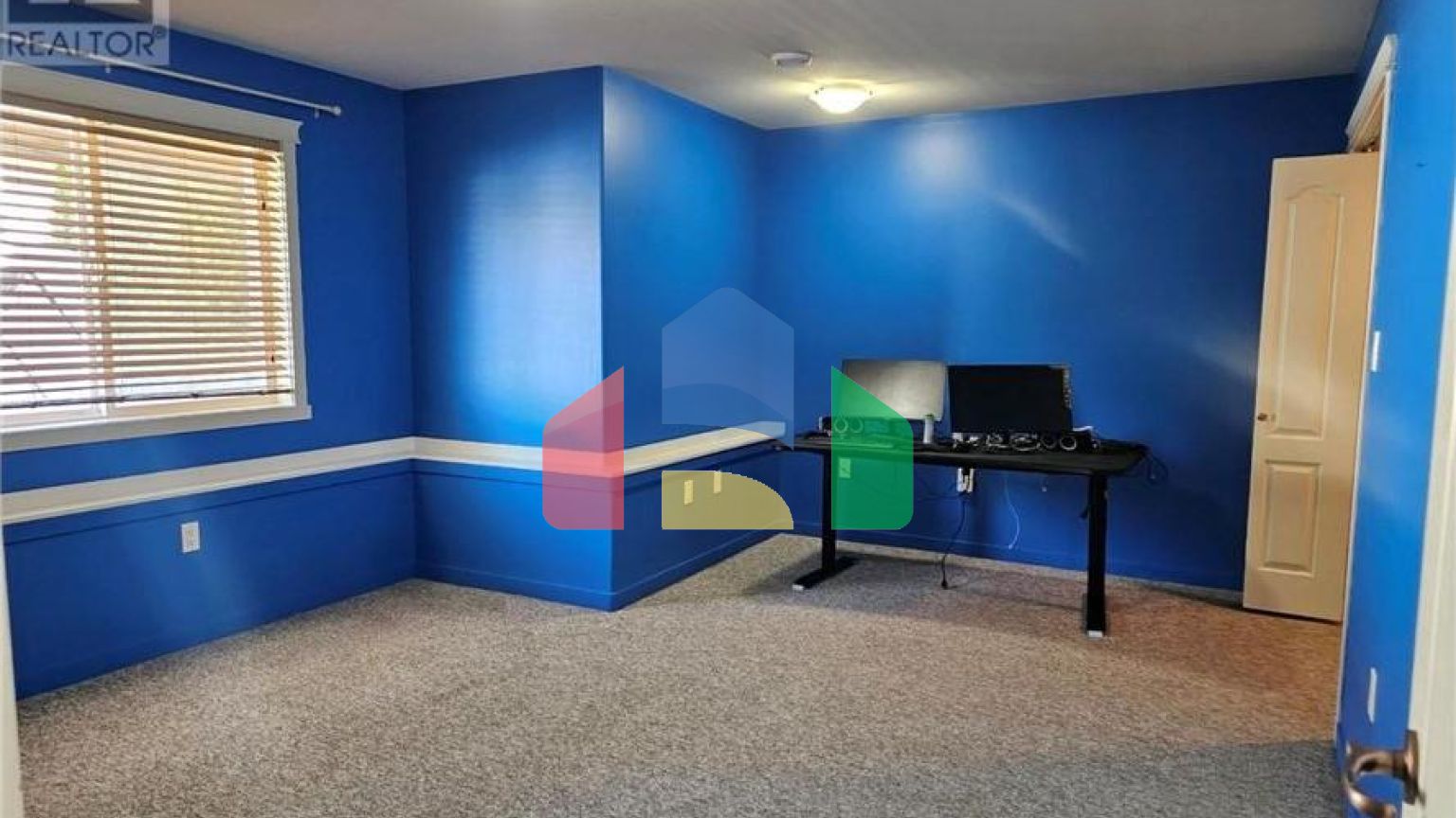 Residential - Single Family Home - Oliver, Canada - Canada