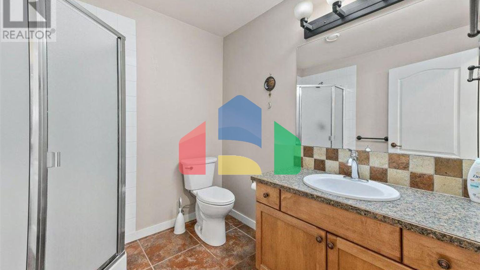 Residential - Single Family Home - Oliver, Canada - Canada