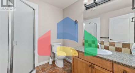 Residential - Single Family Home - Oliver, Canada - Canada