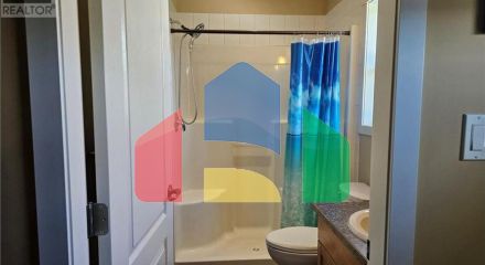 Residential - Single Family Home - Oliver, Canada - Canada