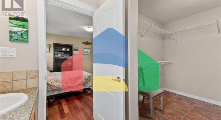 Residential - Single Family Home - Oliver, Canada - Canada